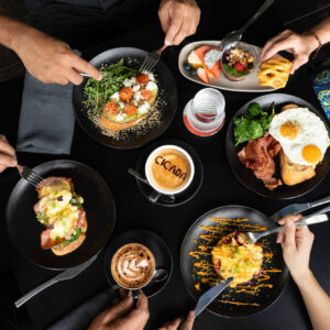 Dining on the 6 Day Kakadu and Katherine Tour at Cicada Lodge